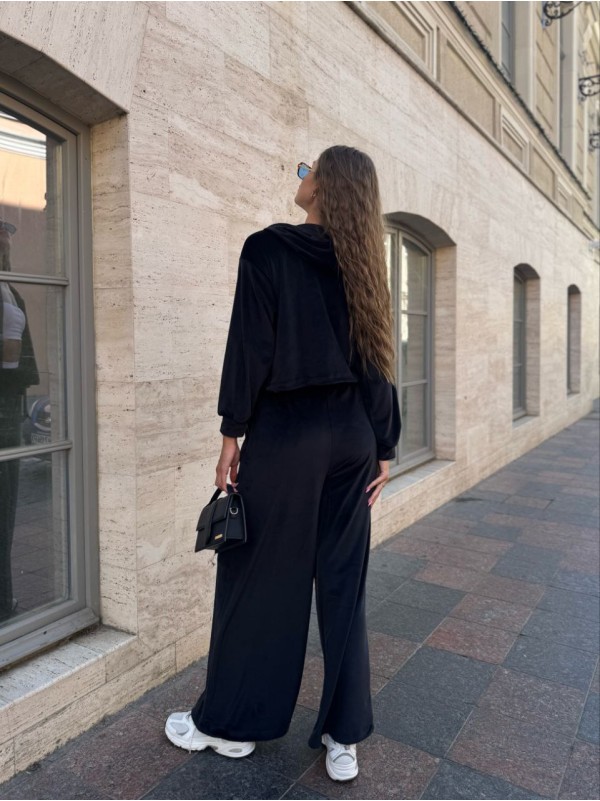 Велюровий жіночий костюм на блискавці чорного кольору 34691