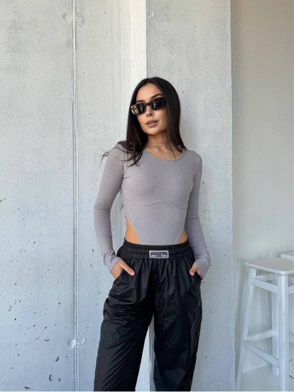 Базовий однотонний боді в рубчик сiрого кольору 34713