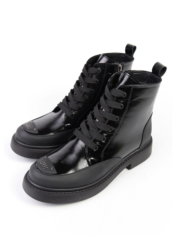 Жіночі черевики з натуральної лак шкіри чорного кольору 34737