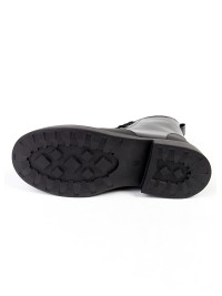 Жіночі черевики з натуральної лак шкіри чорного кольору 34737