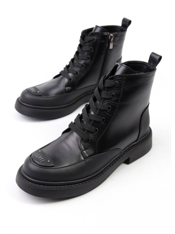 Жіночі черевики з натуральної шкіри чорного кольору 34738