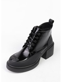 Жіночі черевики з натуральної лак шкіри на підборах чорного кольору 34740