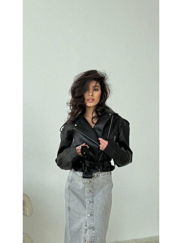 Жіноча вкорочена косуха з еко-шкіри чорного кольору 34747