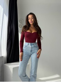 Однотонний прогулянковий боді з пуш-ап бордового кольору 34757