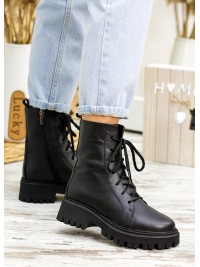 Жіночі шкіряні черевики берці (байка) чорного кольору 34769