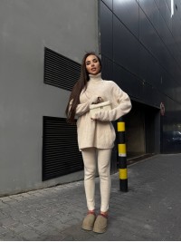 Жіночий костюм светр+лосiни бежевого кольору 34770