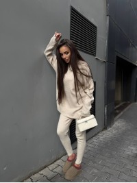 Жіночий костюм светр+лосiни бежевого кольору 34770