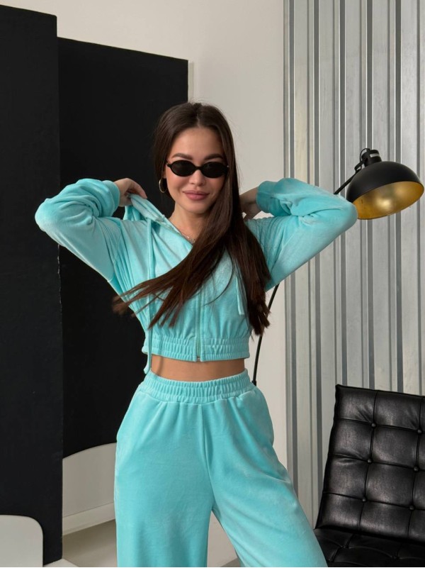 Жіночий велюровий костюм м'ятного кольру 34783