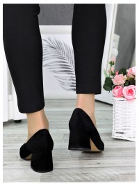 Жіночі замшеві туфлі на каблуку чорного кольору 34797