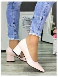 Жіночі шкіряні туфлі пудрового кольору 34798