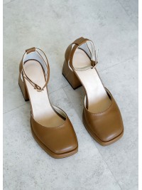 Жіночі шкіряні туфлі на каблуку кавового кольору 34799