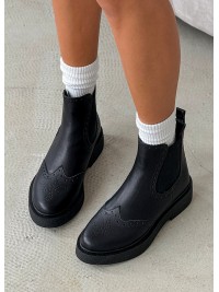 Жіночі шкіряні черевики (байка) чорного кольору 34803