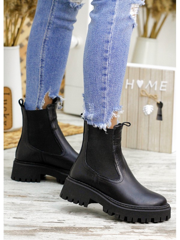 Жіночі шкіряні черевики (хутро) чорного кольору 34805
