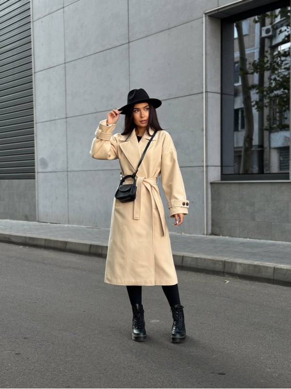 Жіноче кашемірове пальто бежевого кольору 34824