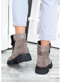 Жіночі замшеві черевики трапери (байка) кольору лате 34829