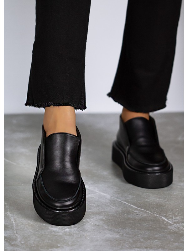 Жіночі короткі шкіряні черевики (хутро) чорного кольору 34831