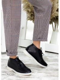 Жіночі короткі шкіряні черевики чорного кольору 34833