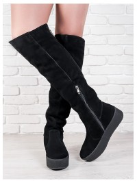 Жіночі замшеві ботфорти кріпер (байка) чорного кольору 34839