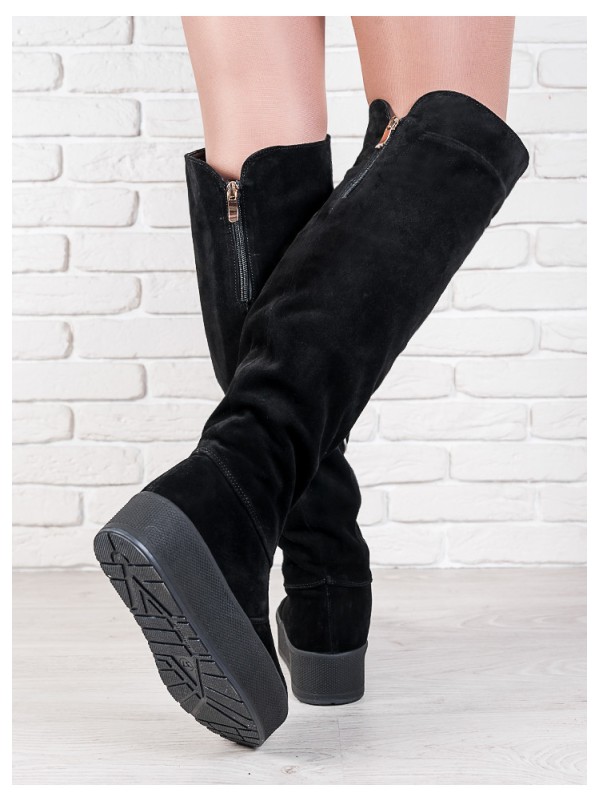 Жіночі замшеві ботфорти кріпер (байка) чорного кольору 34839