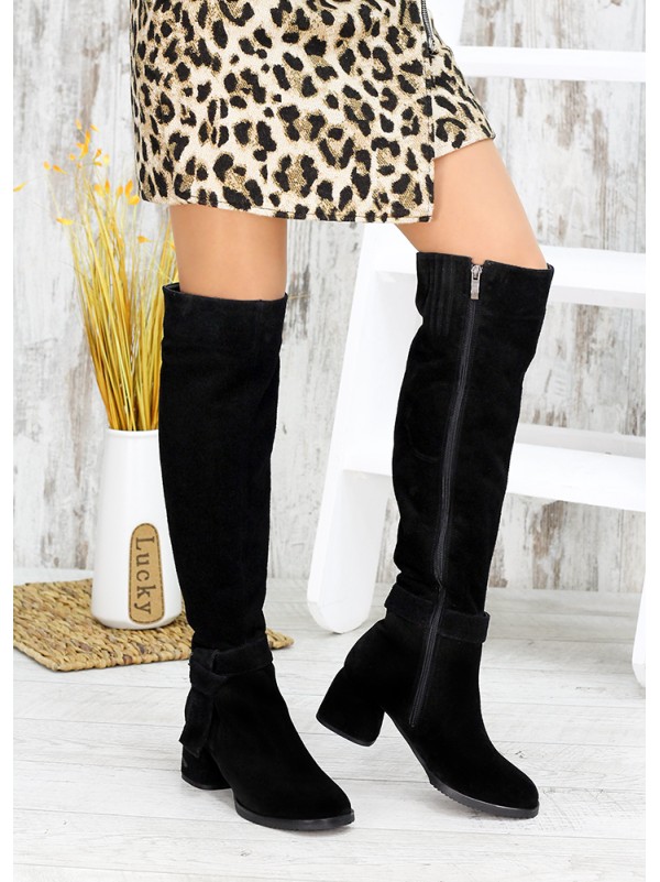 Жіночі замшеві ботфорти (байка) чорного кольору 34840