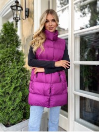 Подовжена жіноча демісезонна жилетка бузкового кольору 34845