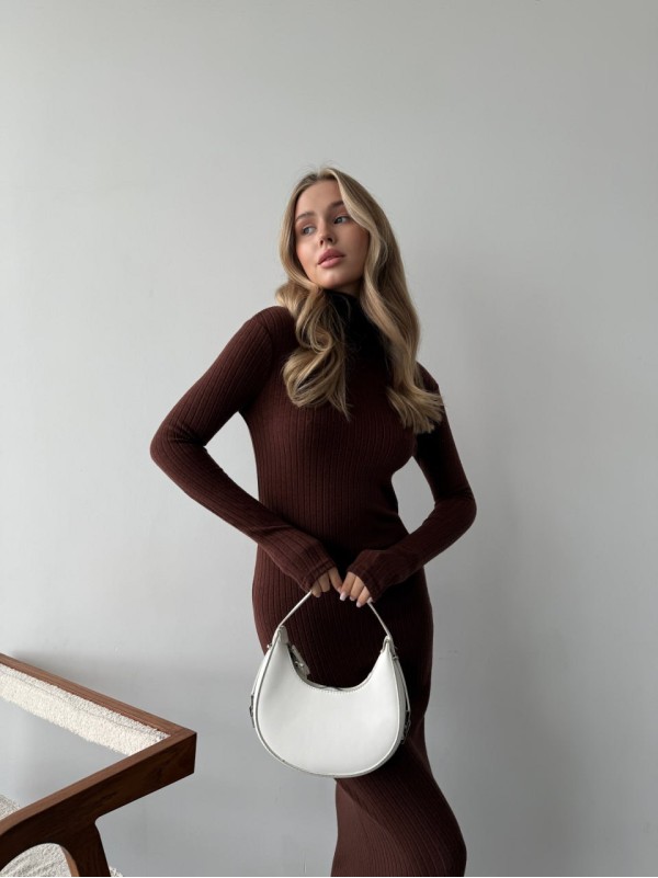 Довга сукня з коміром-стійкою кавового кольору 34852