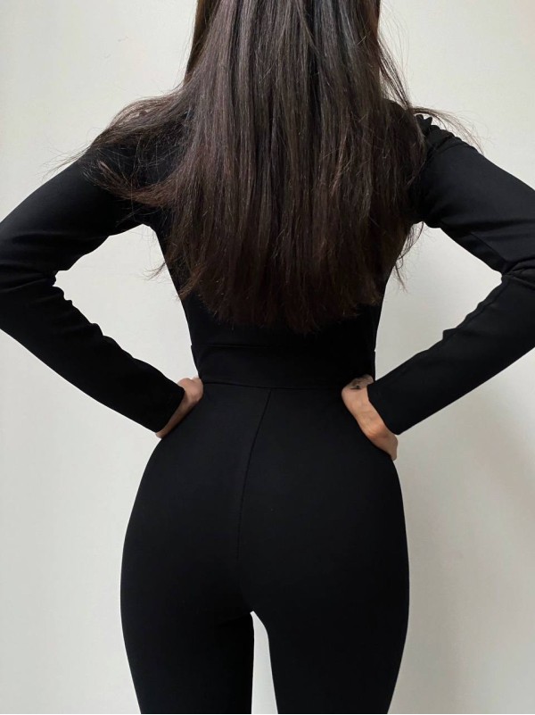 Теплий жiночий комбінезон чорного кольору 34855