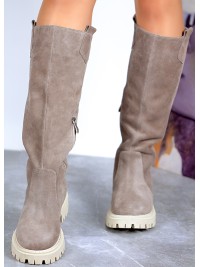 Жіночі чоботи з натуральної замші (Європейка) бежевого кольору 34861