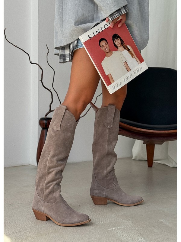 Жіночі чоботи козаки з натуральної замші (Європейка) кольору лате 34872