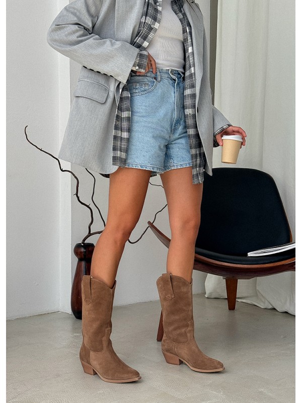 Жіночі чоботи козаки з натуральної замші (Європейка) коричневого кольору 34873