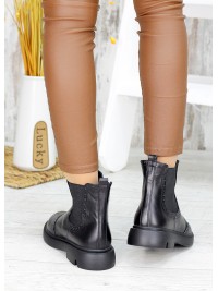 Жіночі шкіряні черевики (хутро) чорного кольору 34876