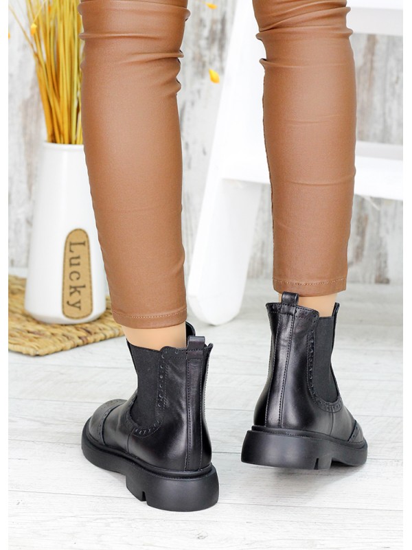 Жіночі шкіряні черевики (хутро) чорного кольору 34876
