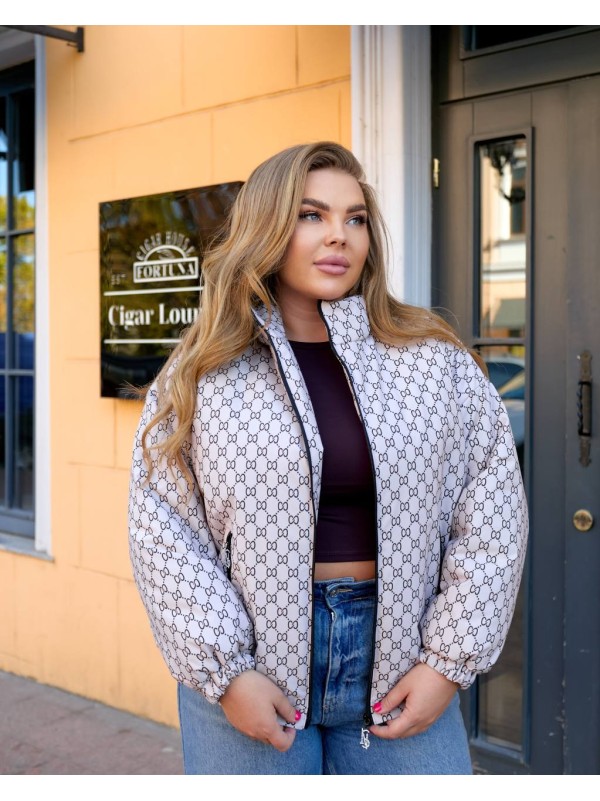 Жіноча базова куртка бежевого кольору 34881