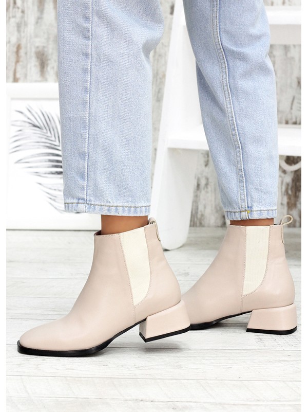 Жіночі шкіряні черевики (хутро) бежевого кольору 34894