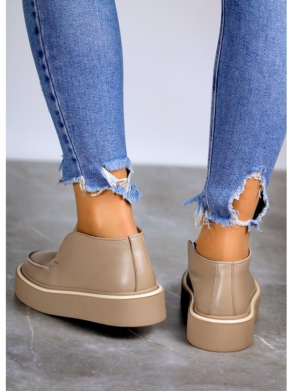 Жіночі шкіряні короткі черевики на байці бежевого кольору 34898