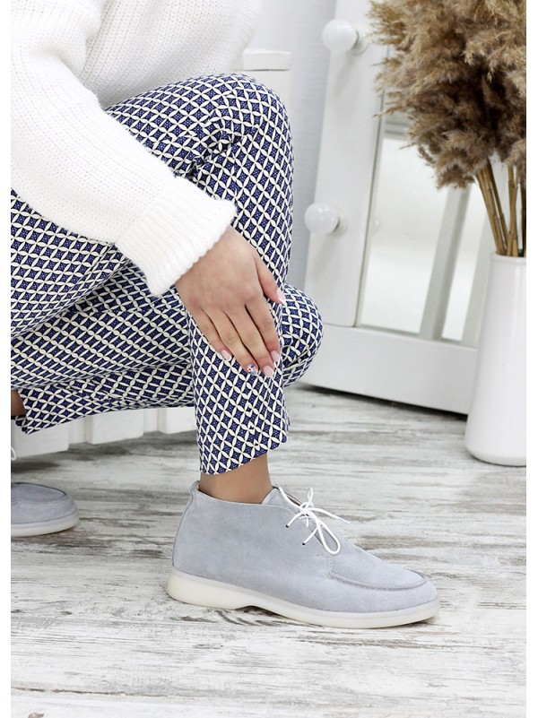 Жіночі замшеві короткі черевики сірого кольору 34916