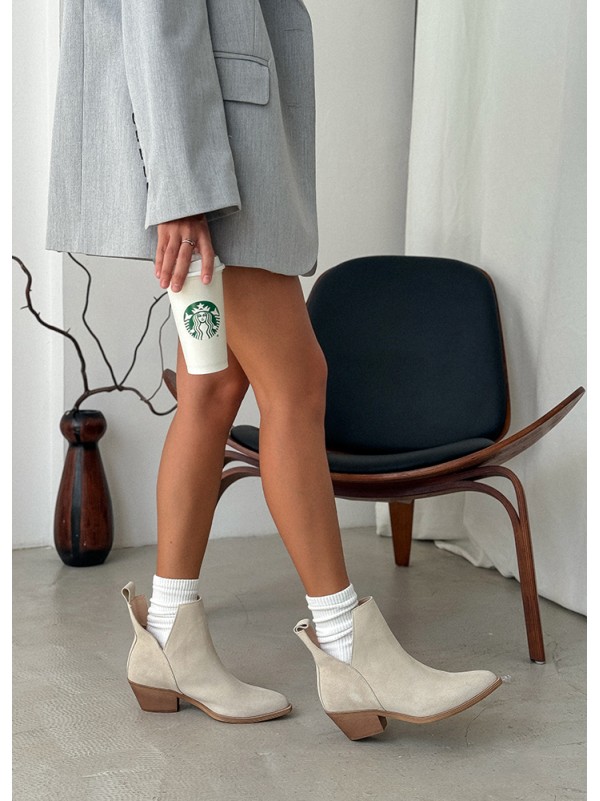 Жіночі замшеві черевики козаки (хутро) бежевого кольору 34930