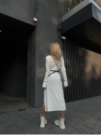 Ангорова сукня мiдi з поясом молочного кольору 34934