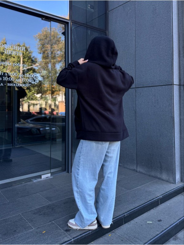 Жіноча тепла кофта на змiйцi вiльного крою чорного кольору 34939