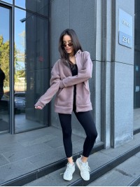 Жіноча тепла кофта на змiйцi вiльного крою кавового кольору 34940