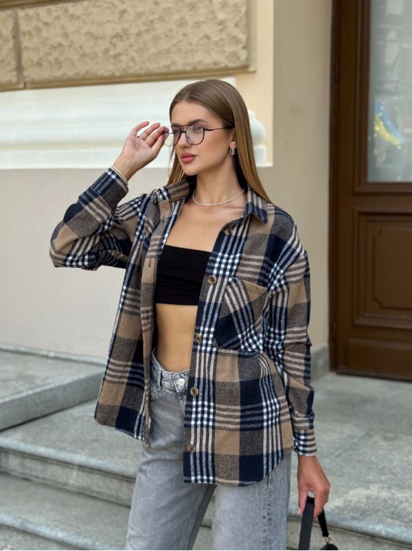 Жіноча фланелева сорочка з розрізом на рукавах синього кольору 34947