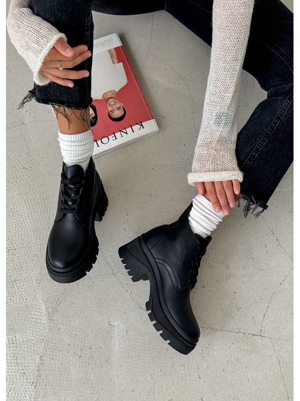 Жіночі шкіряні черевики на підборах (байка) чорного кольору 34969