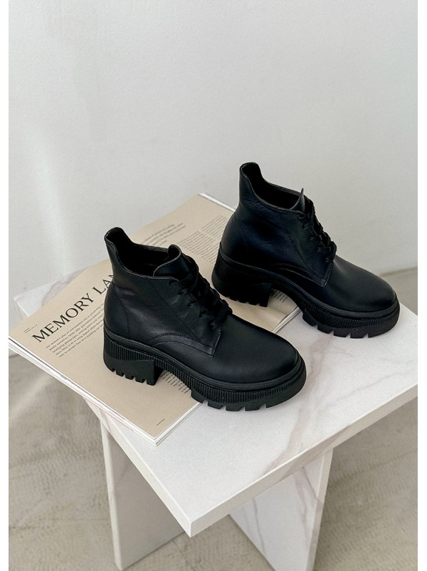 Жіночі шкіряні черевики на підборах (хутро) чорного кольору 34970