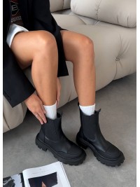 Жіночі шкіряні черевики з резинкою (хутро) чорного кольору 34971