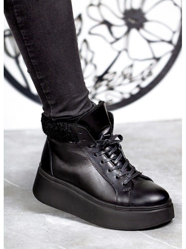 Жіночі шкіряні черевики Тедді (цигейка) чорного кольору 34979