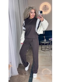 Жіночий повсякденний костюм коричневого кольору 34987