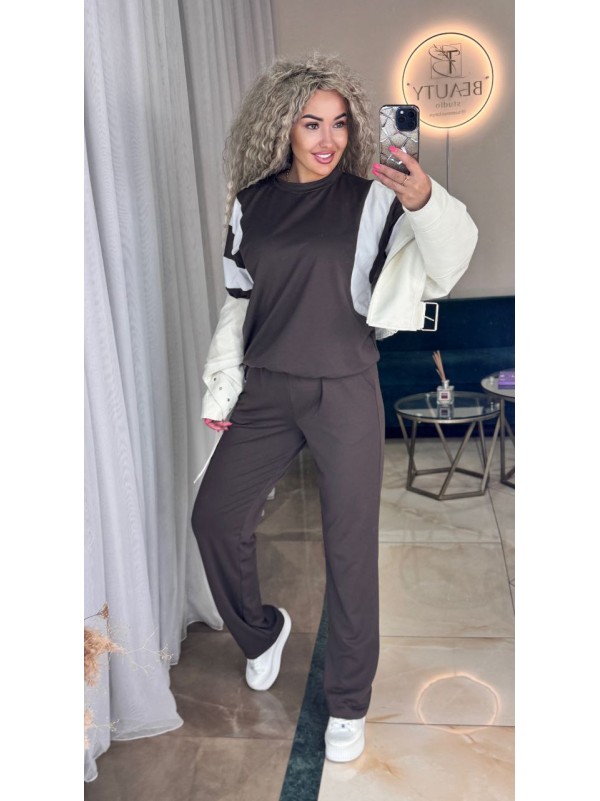 Жіночий повсякденний костюм коричневого кольору 34987