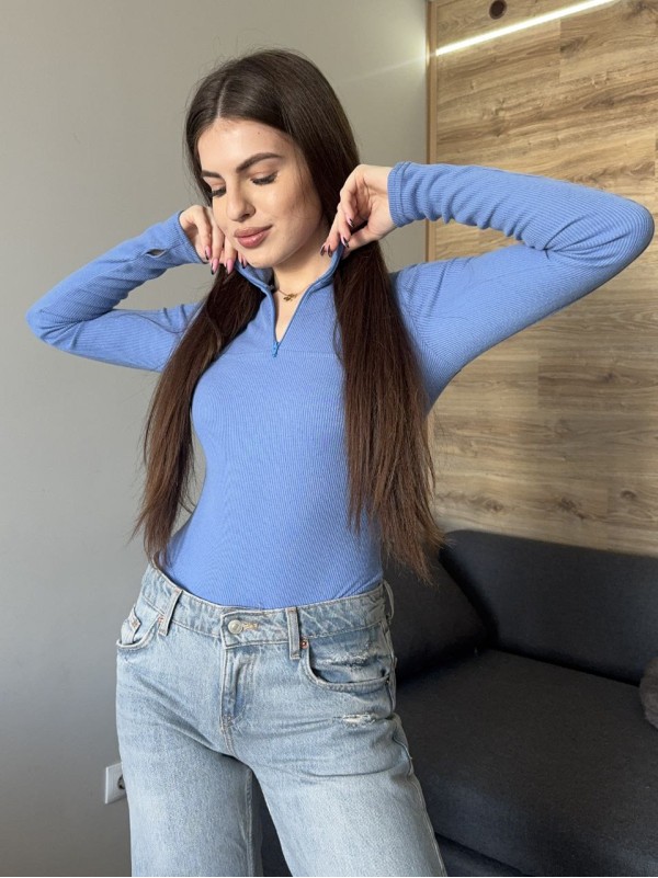 Теплий однотонний боді в рубчик блакитного кольору 35014