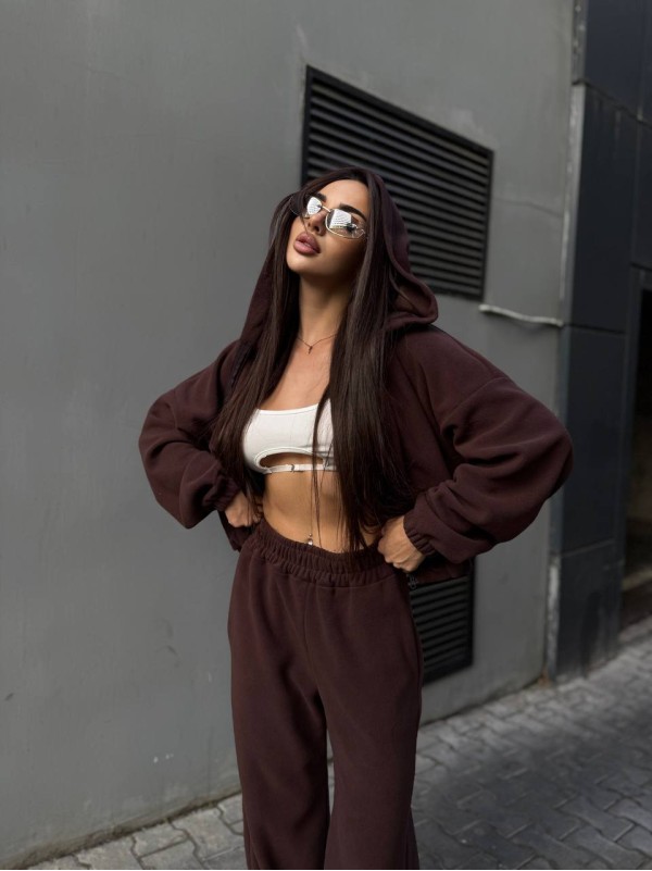 Жіночий флiсовий костюм коричневого кольору 35019