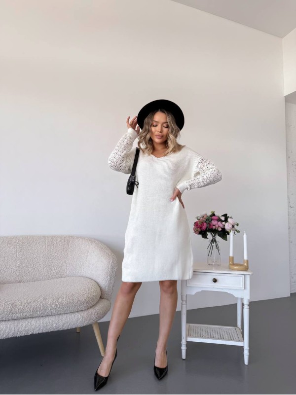 В'язана сукня з ажурними рукавами молочного кольору 35029